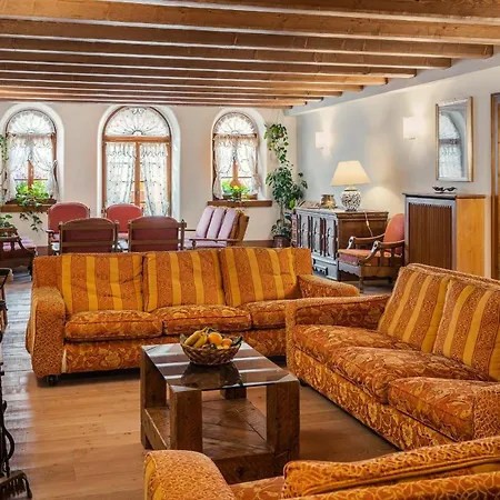 Готель Royal Cortina 3*