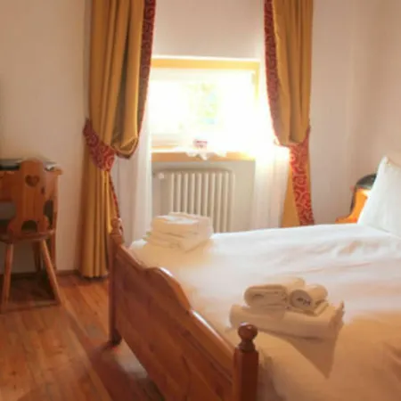 Royal Cortina 3*